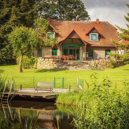 J1 Idyllisches Ferienhaus Mit Seeblick Julchendorf Esterno foto