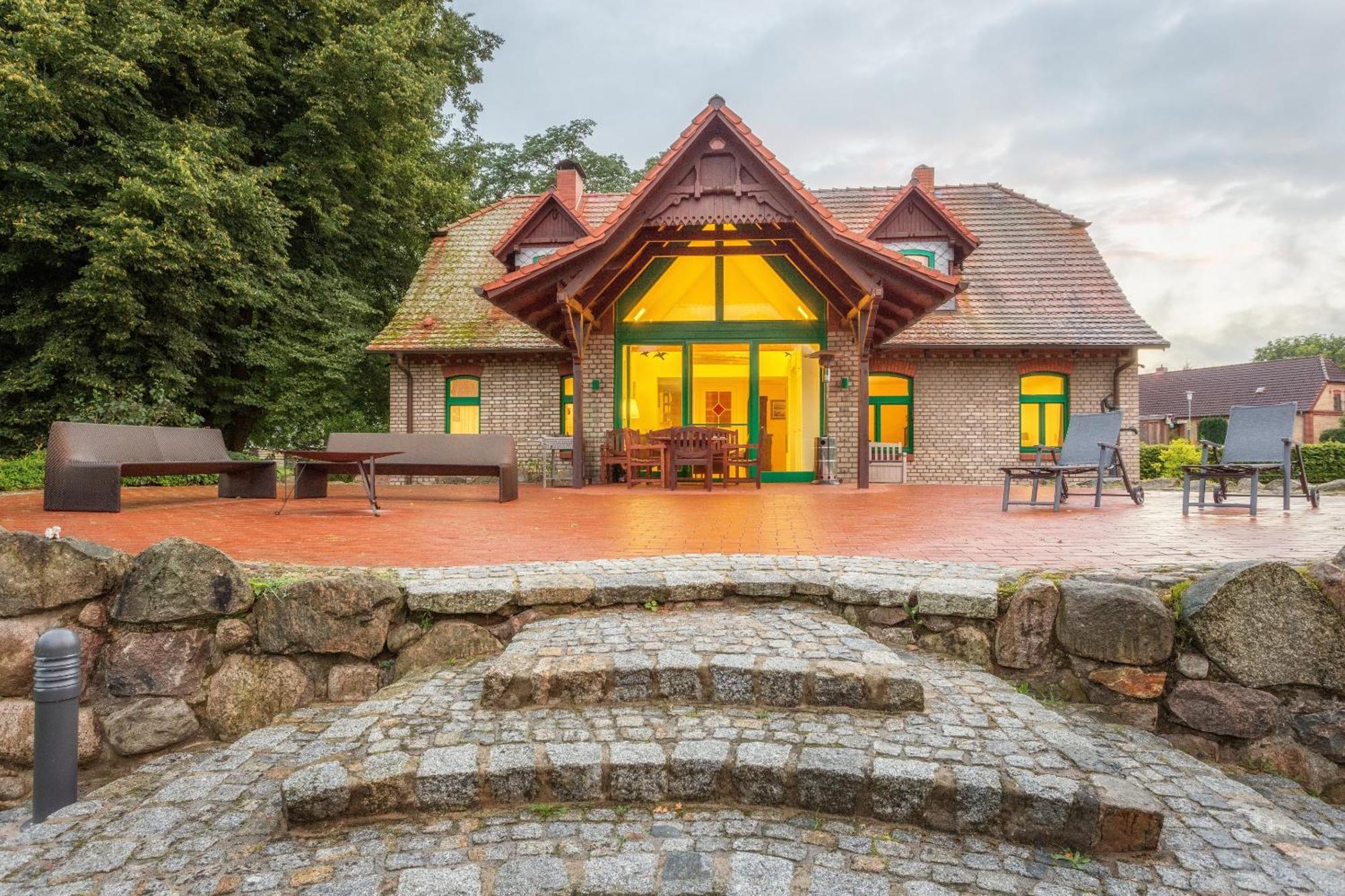 J1 Idyllisches Ferienhaus Mit Seeblick Julchendorf Esterno foto