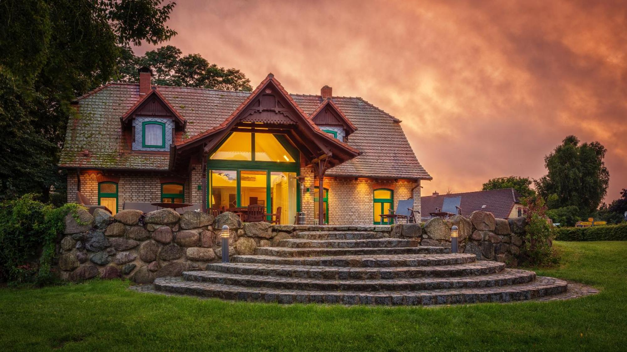 J1 Idyllisches Ferienhaus Mit Seeblick Julchendorf Esterno foto