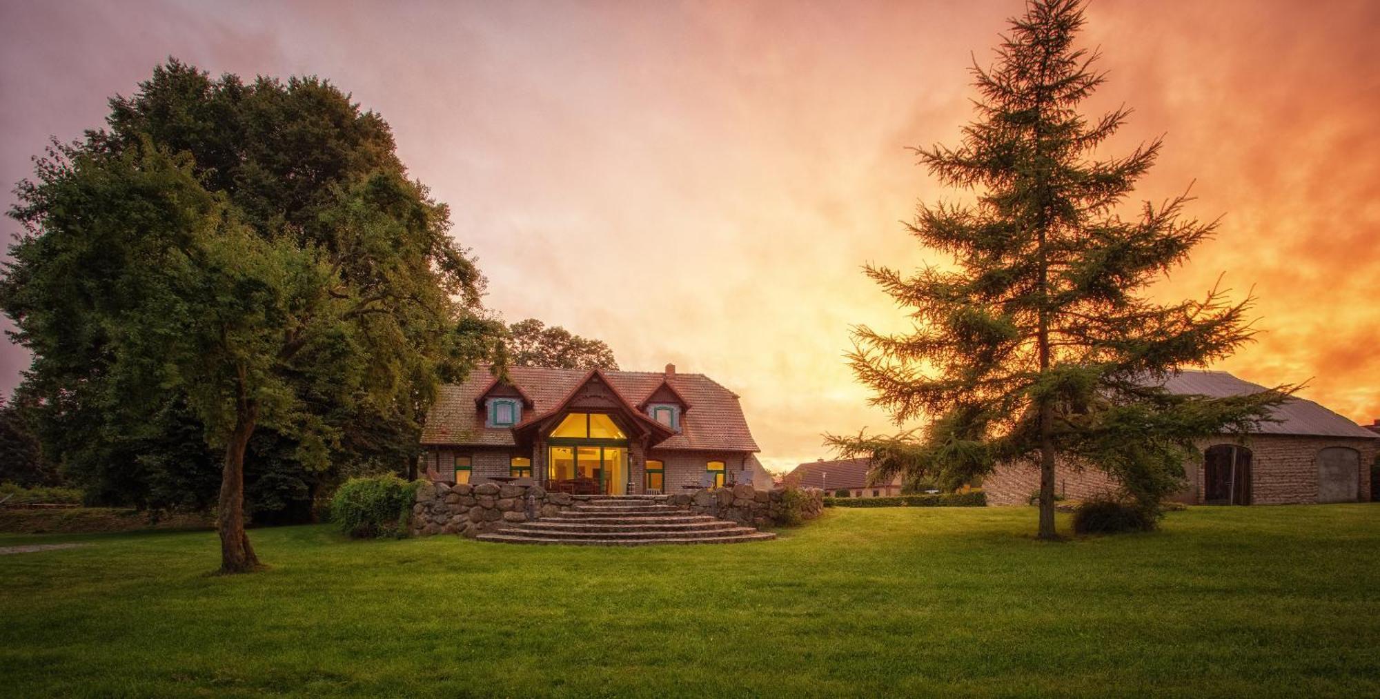 J1 Idyllisches Ferienhaus Mit Seeblick Julchendorf Esterno foto